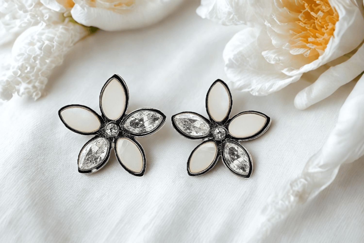 Elegant Flower Diamond Earrings